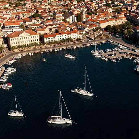 & Fisherman's Luck - Two-bedroom With Terrace And Sea View Appartamento Vela Luka