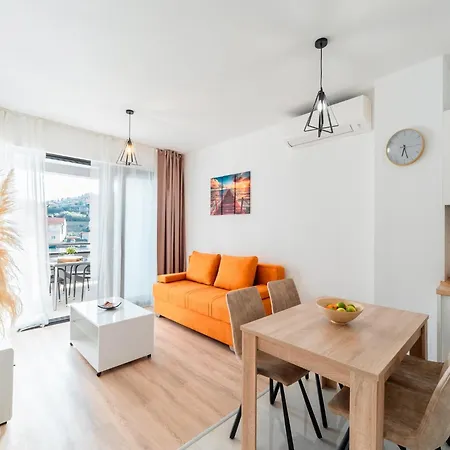 Appartamento & Fisherman's Luck - Two-bedroom With Terrace And Sea View *