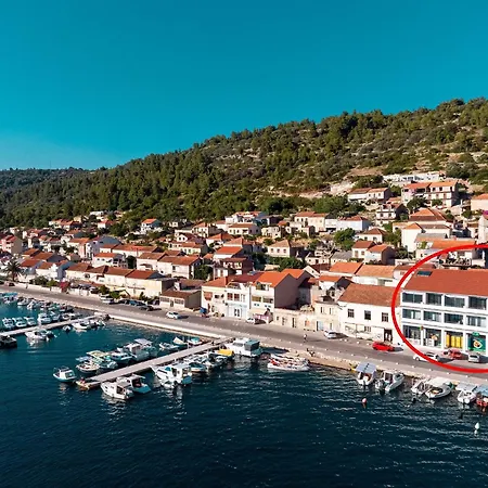 Appartamento & Fisherman's Luck - Two-bedroom With Terrace And Sea View *